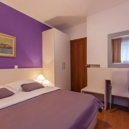 Πανσιόν Filipovic 3*